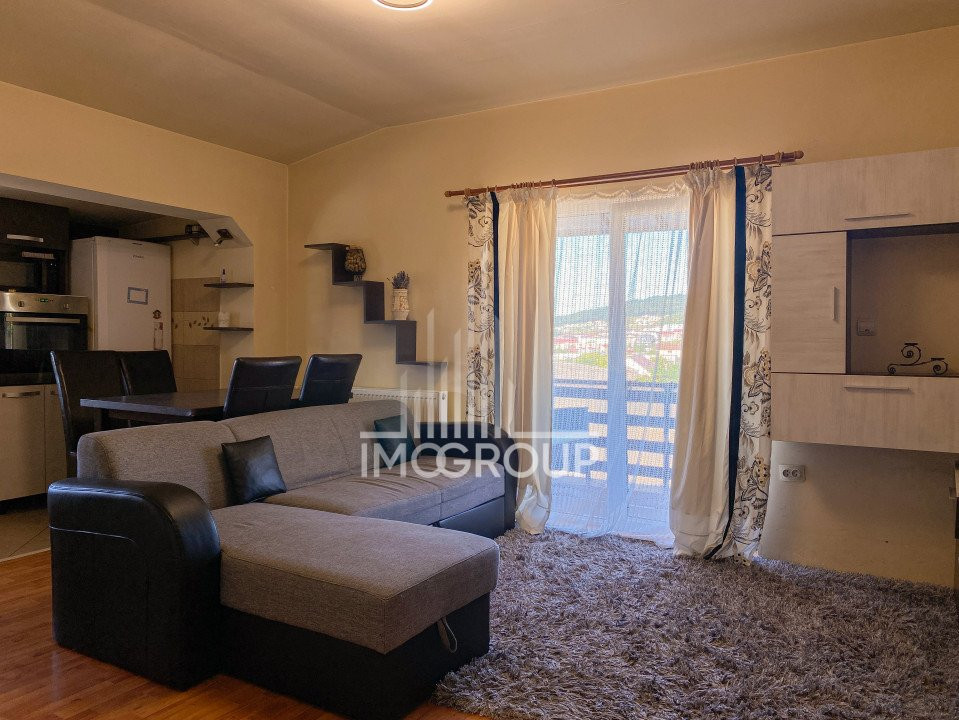 Apartament cu 3 camere, zona Eroilor.