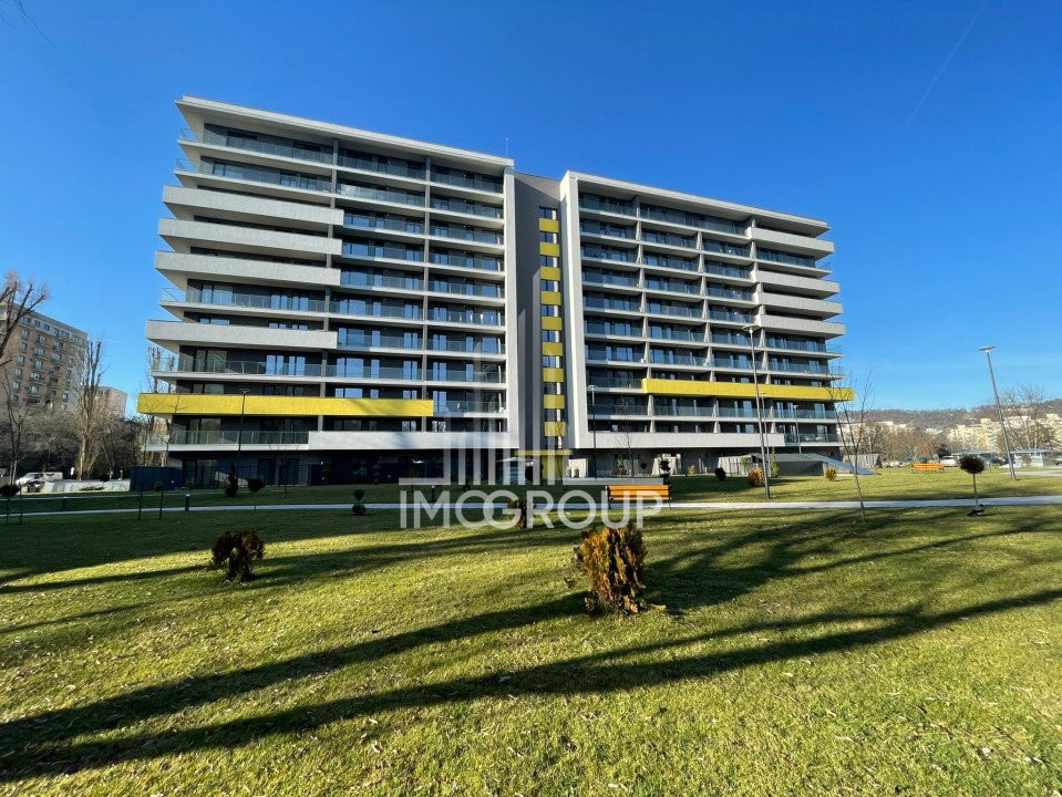 VANDUT apartament 3 camere Parcul Rozelor Semicentral parcare  balcon 26mp 