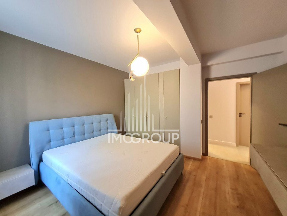 Apartament LUX de inchiriat 3 camere, garaj, Ansamblul Luminia