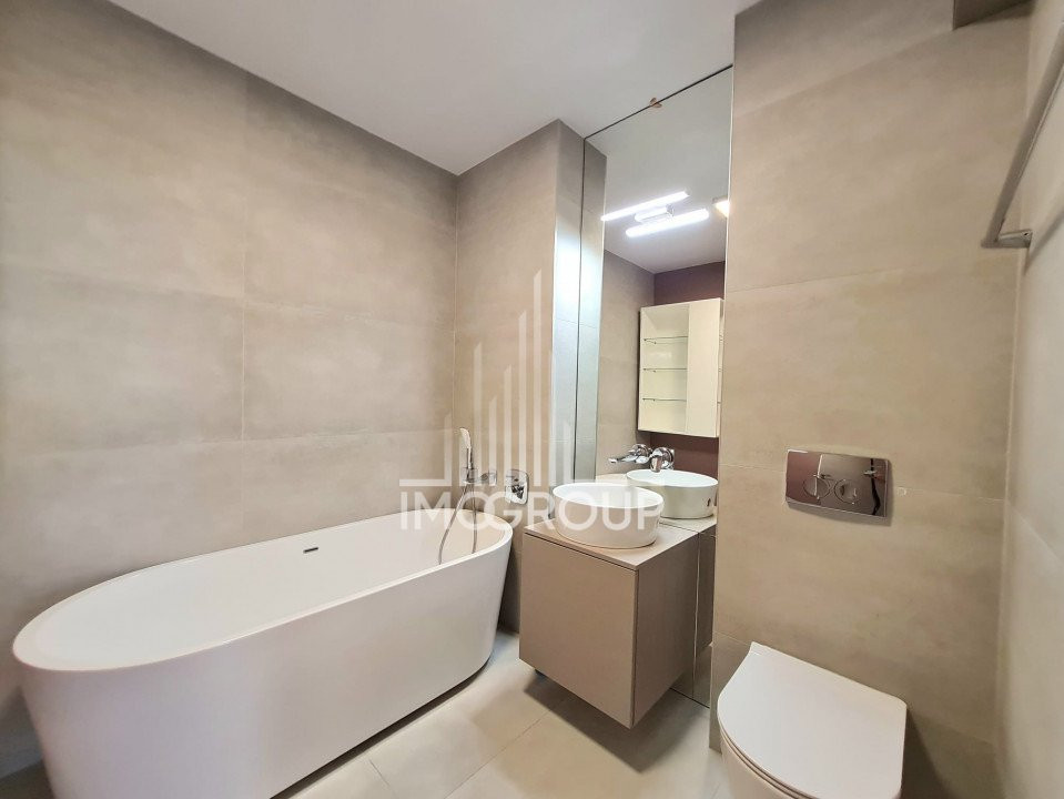 Apartament LUX de inchiriat 3 camere, garaj, Ansamblul Luminia