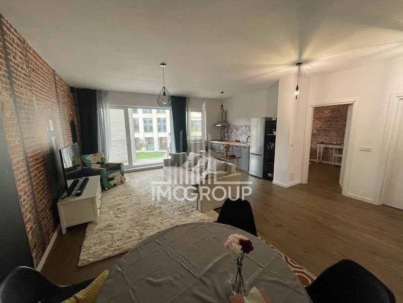 De vanzare apartament 2 camere Record Park Parcare