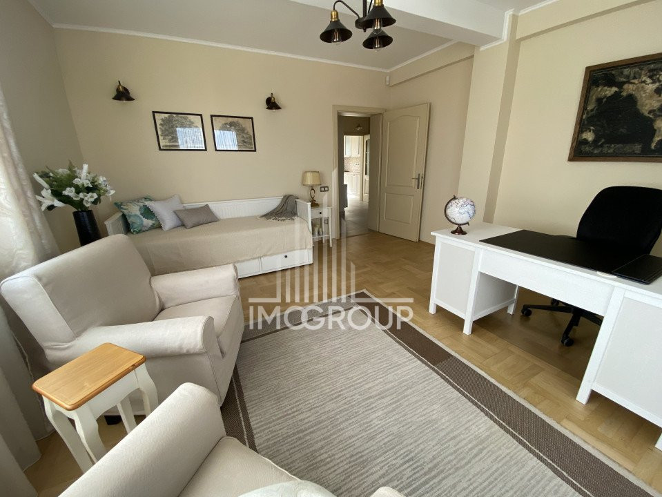 View superb, 40mp terasa, 3 camere decomandate, parcare, Buna Ziua